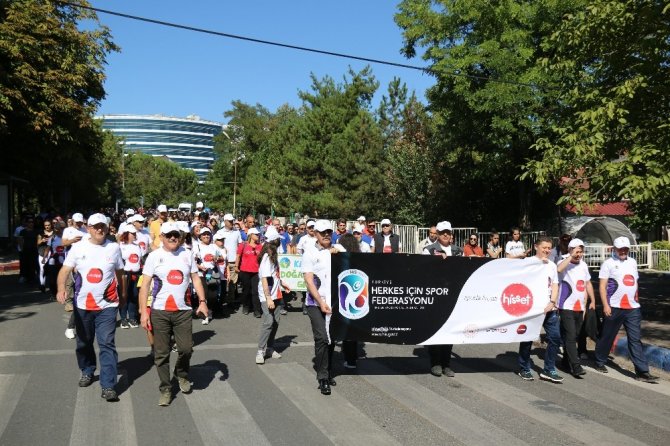 Avrupa Hareketlilik Haftası kapsamında yürüyüş düzenlendi