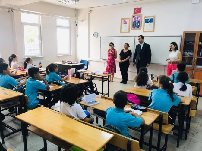 İl Mili Eğitim Müdürü Yılmaz’dan Mehmet Akif Ersoy Ortaokuluna ziyaret