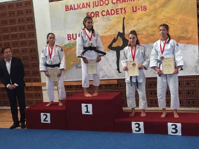 Salihlili judocular Balkan Şampiyonu oldu