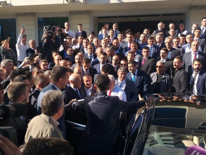 Sağlık Bakanı Koca, MHP Lideri Bahçeli’yi ziyaret etti