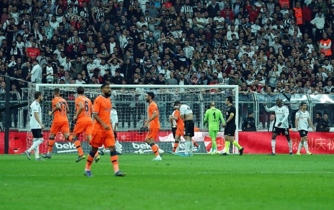 Süper Lig: Beşiktaş: 1 - Medipol Başakşehir: 1 (Maç sonucu)