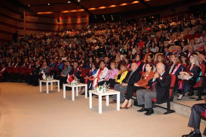 İstanbul Kültür Üniversitesi 22. akademik yıl açılışını gerçekleştirdi
