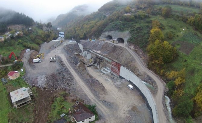 Yeni Zigana Tüneli’nde kazı oranı yüzde 61,5, kaplama betonu imalatı oranı yüzde 35 seviyesine ulaştı