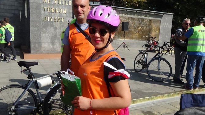 400 bisikletçi Mehmetçiğe destek için pedal bastı