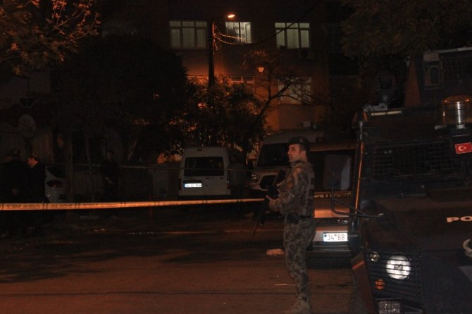 Beyoğlu’nda bir dükkanın önüne ‘ses bombası’ atıldı