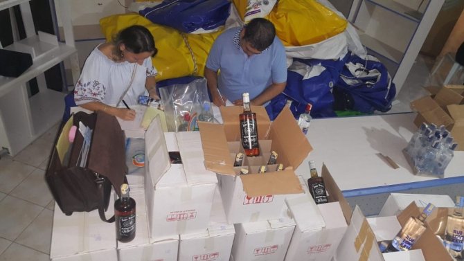 Antalya’da 739 adet sahte bandrollü alkol ele geçirildi