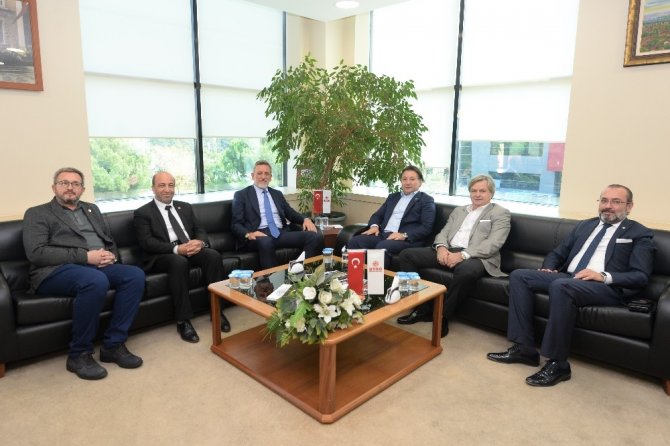 Başkan Burkay, Bursaspor yönetimini ağırladı