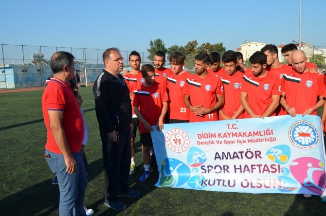Kaymakam Türköz’en futbol takımına Amatör Spor Haftası ziyareti