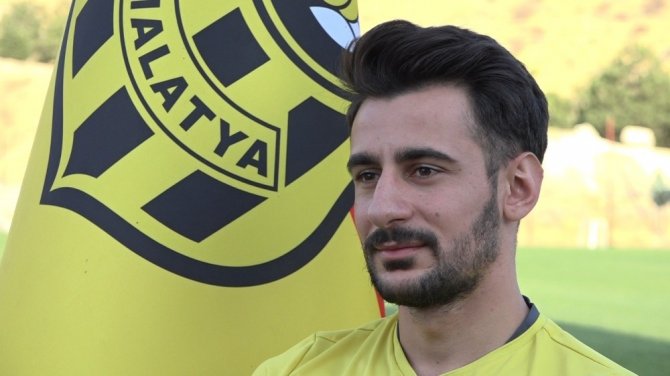 Rahman Buğra Çağıran: "Malatyaspor’a geldiğim ilk sene şampiyonluk yaşadım"