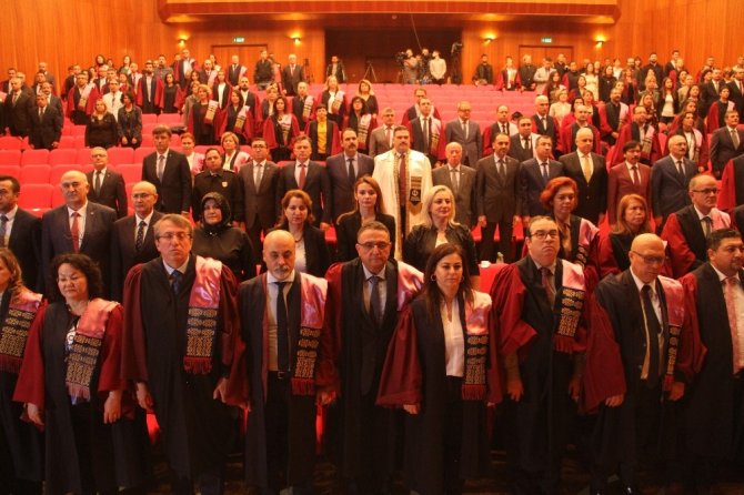Anadolu Üniversitesi yeni döneme ‘merhaba’ dedi