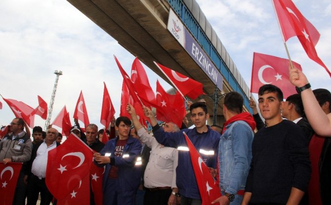 Erzincan’da DEMARD’tan Mehmetçiğe destek