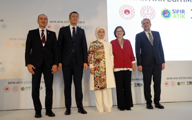 Emine Erdoğan: "3 yılda 280 bin çocuğumuza sıfır atık eğitimi verilmesi hedefleniyor"