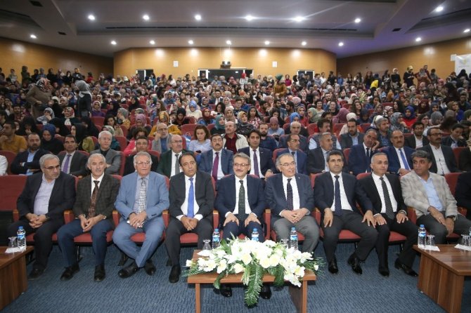 Bingöl Üniversitesi akademik yılı açılış töreni
