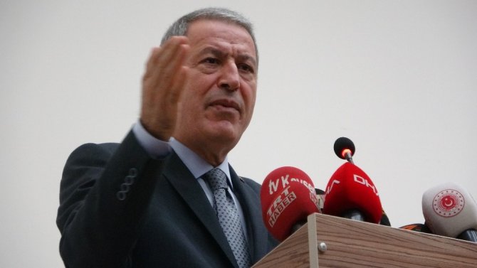 Milli Savunma Bakanı Akar: "TSK olarak normalin dışında güç kullanmamız asla söz konusu değildir"