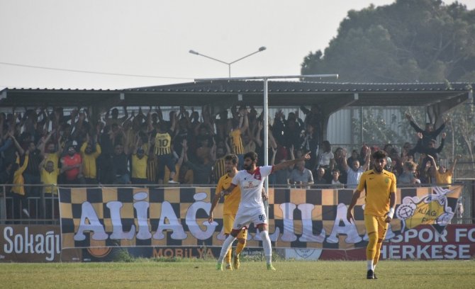 Aliağaspor FK deplasmandan 1 puanla döndü