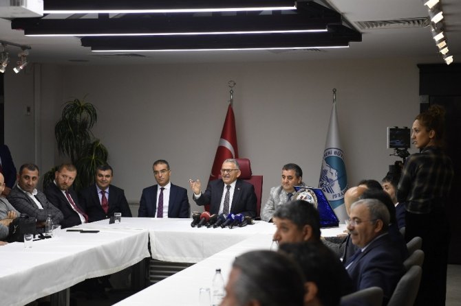 Başkan Büyükkılıç: "Devletimizin imkanlarını Kayseri’ye kullanma mantığı ile hareket ediyoruz"
