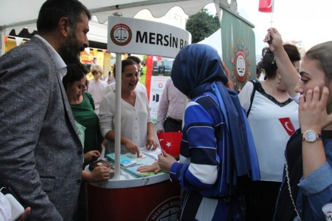 Mersin Barosu Çamlıbel Sokak Festivali’nde stant açtı