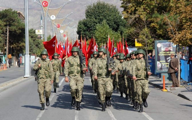 Erzincan’da 29 Ekim provası yapıldı