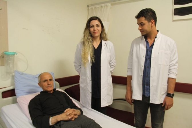 Şemdinli’de ilk defa gözyaşı kanal tıkanıklığı ameliyatı yapıldı