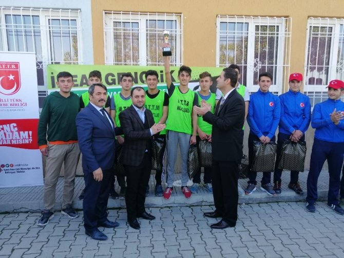 Malatya’da Gençlik Futbol Turnuvası düzenlendi
