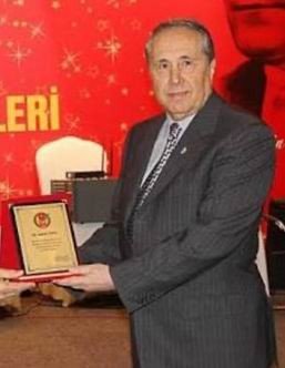 Gazeteci Tuzcu, hayatını kaybetti