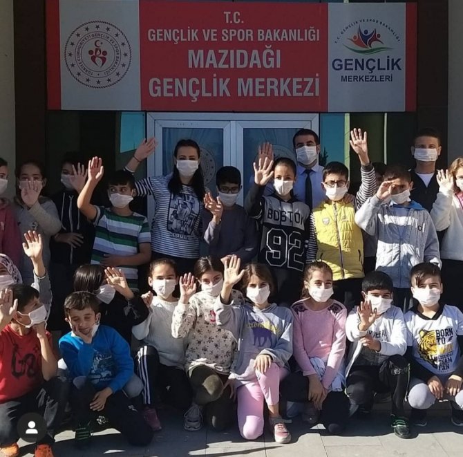 Mazıdağı’nda öğrenciler, lösemi hastalarına destek için maske taktı