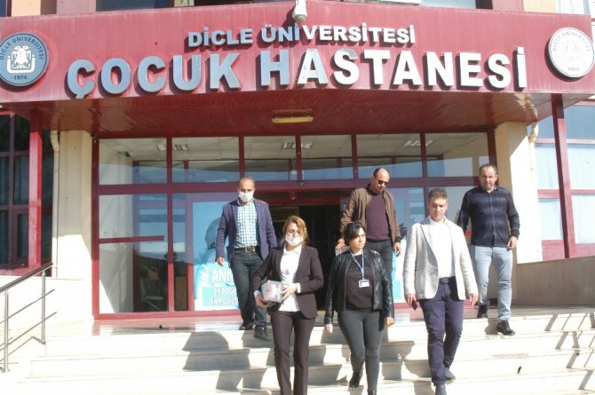 Diyarbakır Büyükşehir Belediyesi lösemili çocukları unutmadı