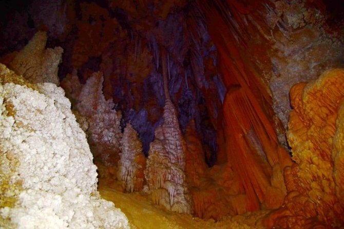 Doğal güzelliğiyle dikkat çeken o mağaraya "Keban Gümüşkaya" ismi verildi