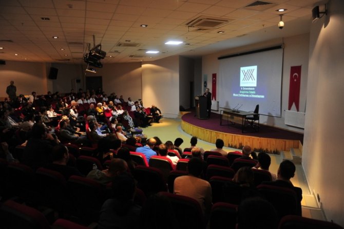 Van YYÜ’de "Türkiye’de Bilim, Bilimsel Araştırmalar ve Geleceği" konferansı