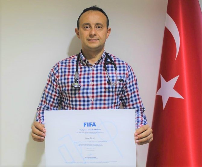 Doç. Dr. Hasan Güngör, FIFA’nın resmi ‘Futbol Doktoru’ oldu