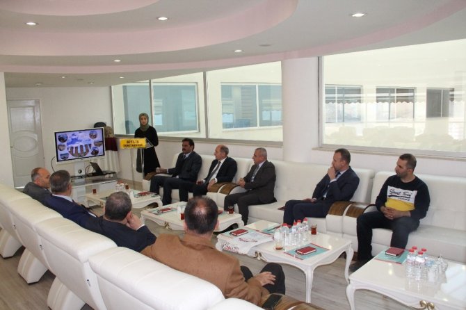 Bitlis’te “İl Milli Eğitim Müdürleri Bilgi Paylaşımı ve Değerlendirme Toplantısı” düzenlendi