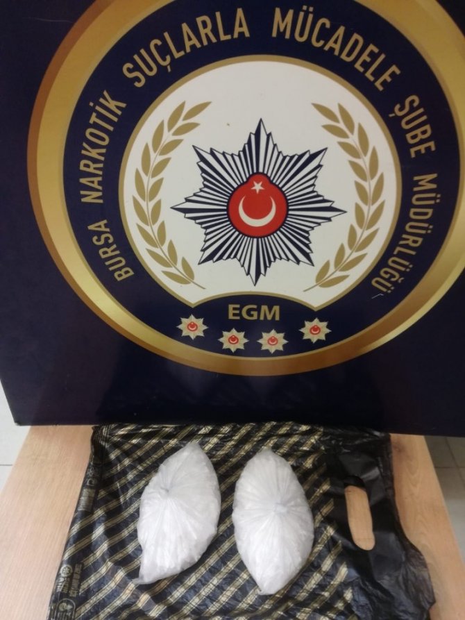 Bursa’da yüzlerce ectasy hap ele geçirildi: 2 kişi tutuklandı