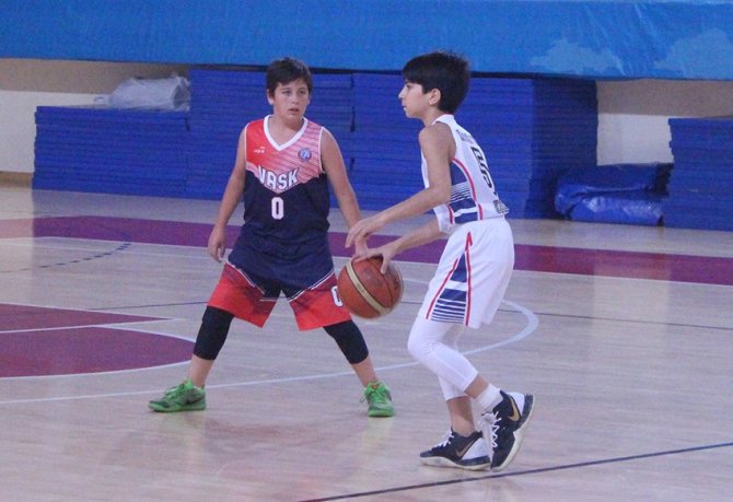 Kayseri U-14 Erkekler Basketbol Ligi: Kayseri Spor A.Ş.- Adigespor: 45-13