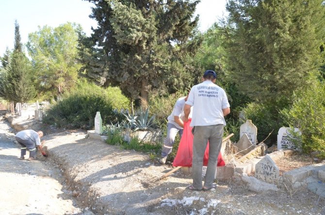 Büyükşehir Belediyesi’nden Eshab-ı Kehf’te temizlik çalışması
