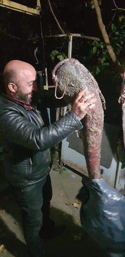 İki atışta 55 kilogramlık 2 yayın balığı yakaladı