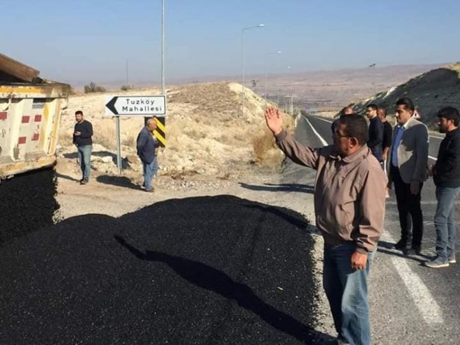 Gülşehir’de 3 mahallede yol yapım çalışmaları devam ediyor
