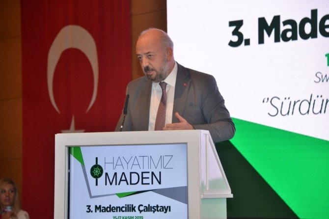"Türkiye olarak madencilikte 4.7 milyar dolara ulaşan bir ihracatımız var"