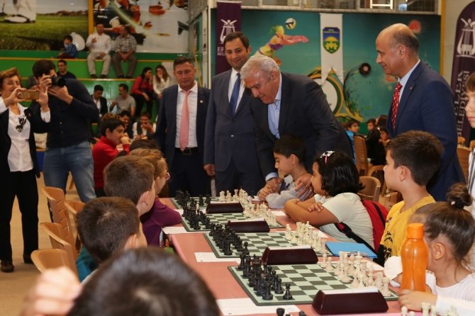 Efeler Belediyesi Ulusal Satranç Turnuvası başladı