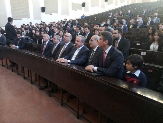TBMM Başkanı Şentop “Meclis Simülasyonu” etkinliğinin açılış törenine katıldı