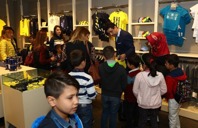 ’Umudum Öğretmenim Projesi’ ile öğrenciler Fenerbahçe Stadı’nda