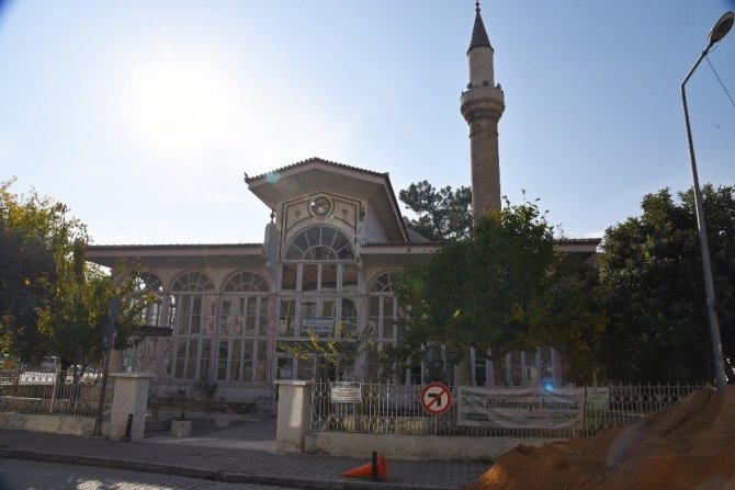 Tarihi Kurşunlu Cami restore ediliyor
