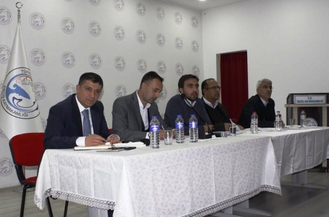 Erciş’te ‘Kentsel Dönüşüm Alanı ve Gelişim Projesi’ toplantısı