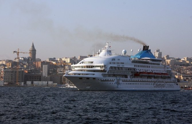 550 yolculu Kruvaziyer gemisi İstanbul’da