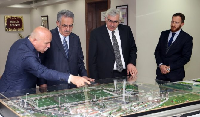 AK Parti Genel Başkan Yardımcısı Yazıcı’dan Büyükşehir’e ziyaret