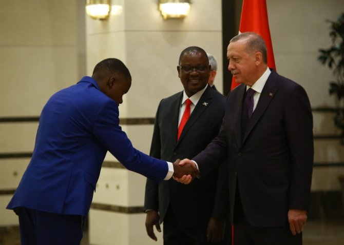 Cumhurbaşkanı Erdoğan Burundi Büyükelçisi Bikebako’yu kabul etti