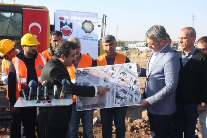 Diyarbakır Büyükşehir Belediyesi, Eğitim ve Araştırma Hastanesi girişini yeniliyor