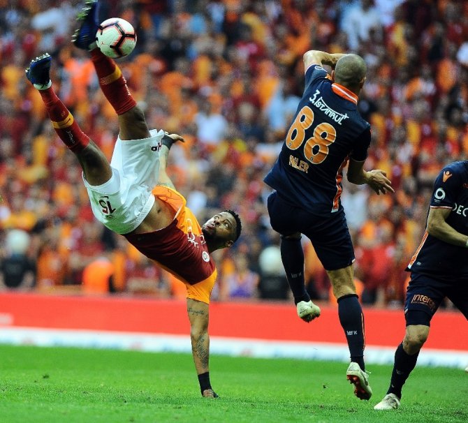 Galatasaray ile Başakşehir, 23. randevuda