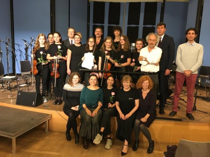 Kadıköy Çocuk Sanat Merkezi öğrencileri Almanya ve Polonya’da konser verdi