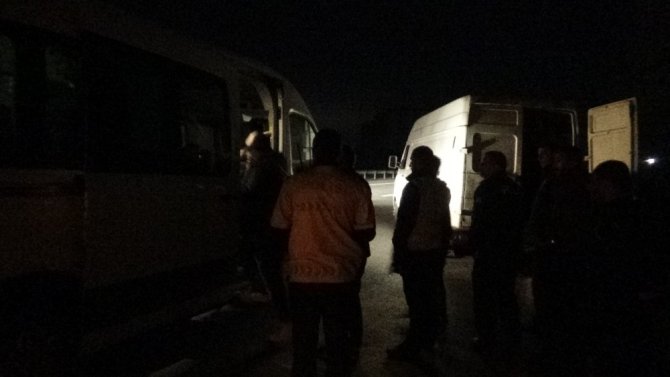 Gece yarısı şok operasyon: 50 kaçak göçmen yakalandı