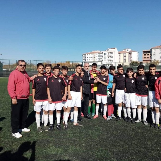 Malatya U14 Amatör Ligi’nde şampiyon Eski Malatya oldu